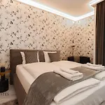 Grand شقة بودابست