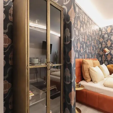 Grand Apartment